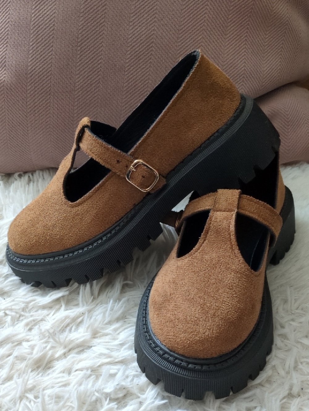 Woman's Brown Chunky Mary Janes Size 35 (US 5)